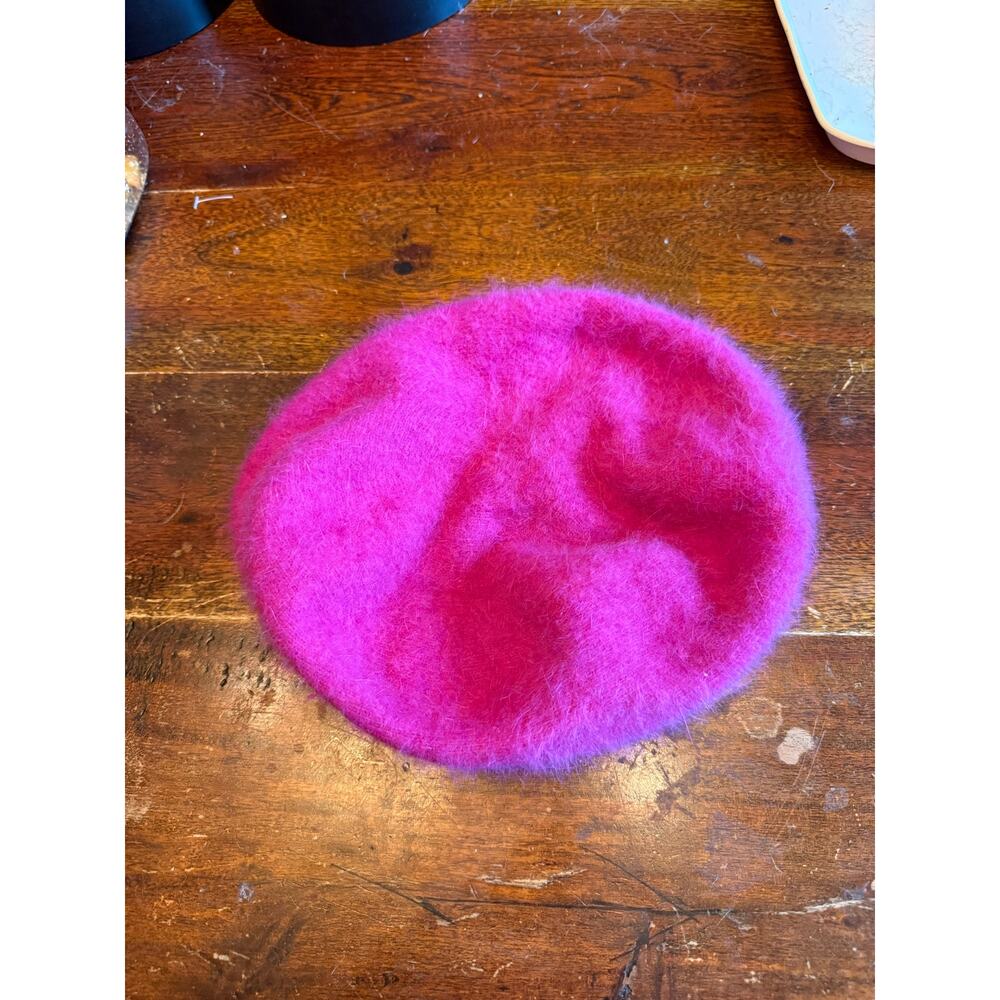 Vintage Made in France Hot Pink Fuzzy Beret - Picture 5 of 5